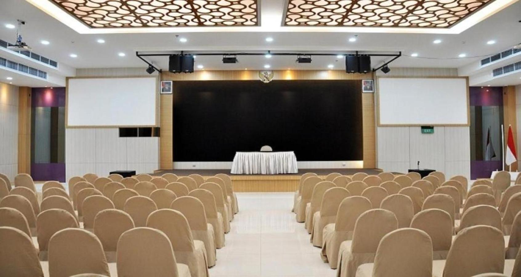 נגויה Beverly Hotel Batam מראה חיצוני תמונה