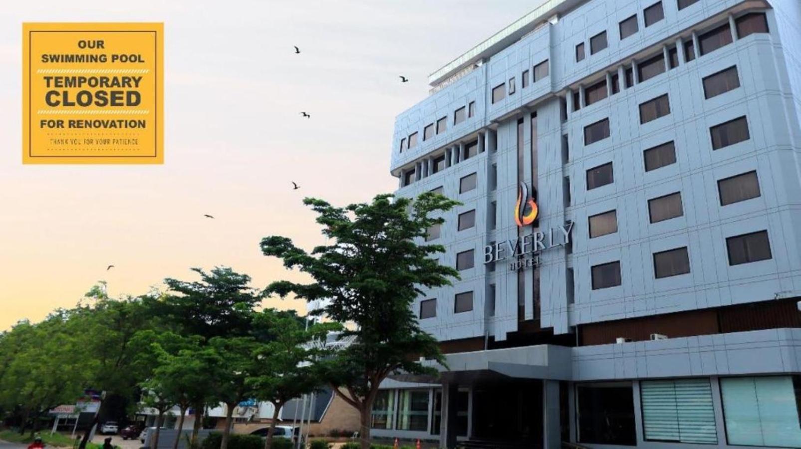 נגויה Beverly Hotel Batam מראה חיצוני תמונה