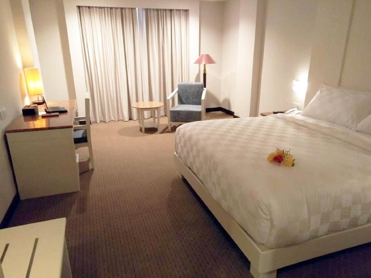 נגויה Beverly Hotel Batam מראה חיצוני תמונה