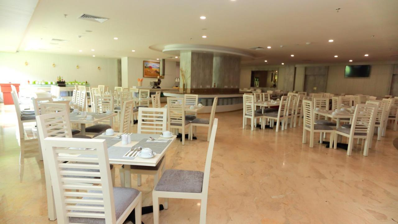 נגויה Beverly Hotel Batam מראה חיצוני תמונה